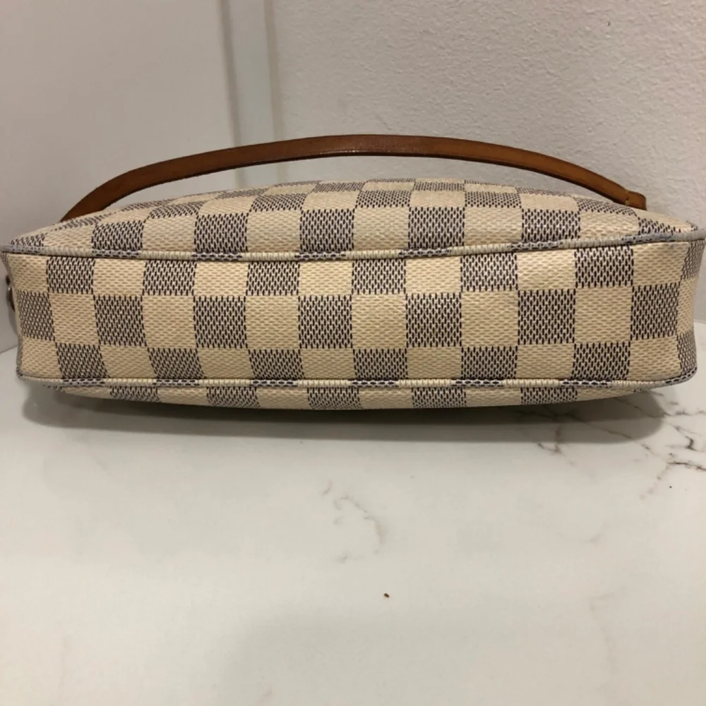 Louis Vuitton Damier Azur - Picture 3 of 7
